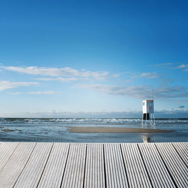 Paysage Une Jetée Bois Surplombant Mer Avec Fond Ensoleillé — Photo