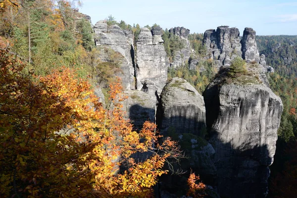 Bastei Basteifelsen Fels Rocks クライミング岩 ラテン語 ラーテン語 Niedrathen Elbsandstein Elbsandsteingebirge — ストック写真