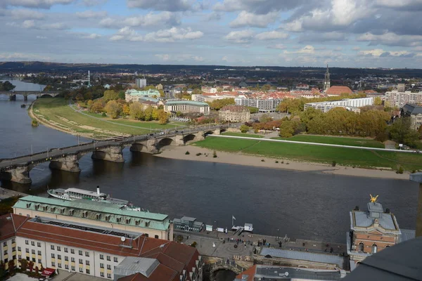 Elbe Dresden Stad Saxony Tyskland Storstad Flod Elbufer Djup Utsikt — Stockfoto