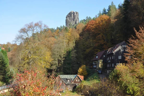 Strážce Skála Skála Horolezecká Skála Příroda Krajina Lázeňské Město Rathen — Stock fotografie