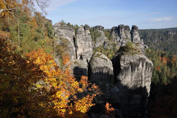 Bastei Basteifelsen Fels Rocks クライミング岩 ラテン語 ラーテン語 Niedrathen Elbsandstein Elbsandsteingebirge — ストック写真