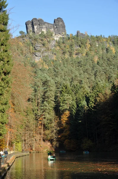 Lokomotive Amselsee See Teich Teich Felsen Felsen Kletterfelsen Natur Landschaft — Stockfoto