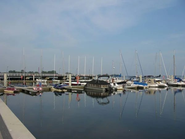 Boote Wasser Transport Von Wasserfahrzeugen — Stockfoto