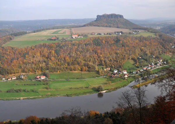 Sajonia Elbsandstein Elbsandsteingebirge Suiza Sajona Elba Río Puerto Pueblo Vista —  Fotos de Stock