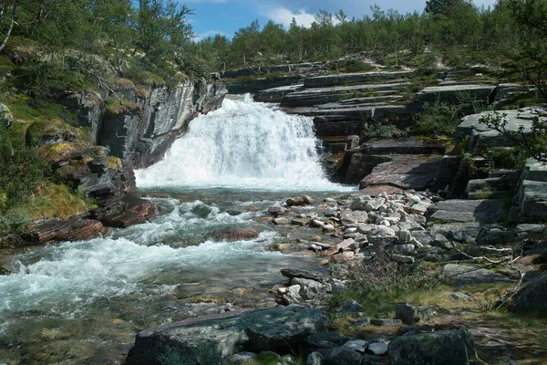Norwegia Wodospad Ulafossen — Zdjęcie stockowe