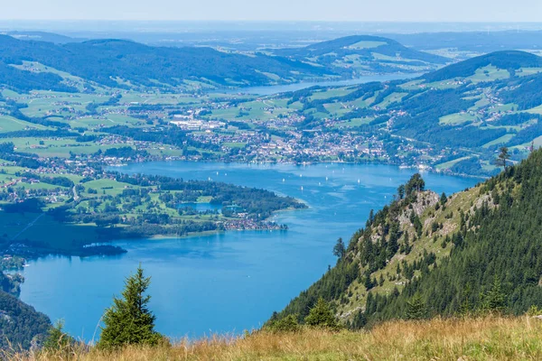 在萨尔茨堡山区拍摄的山地 湖泊景观 — 图库照片