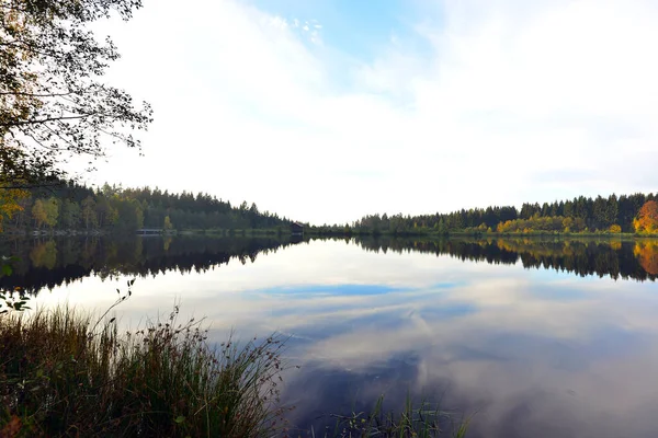 Fichtelsee Autunno Lago Umore Dell Acqua Nebbia Stagione Fichtelgebirge Baviera — Foto Stock