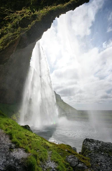 Fantastiskt Vattenfall Stänk Vattenflöde — Stockfoto