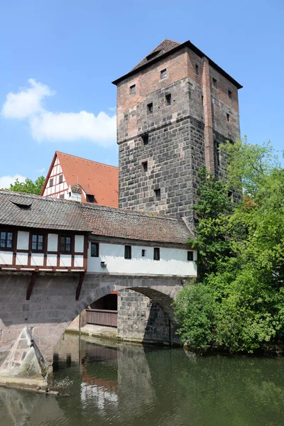 Chkersteg Steg Wasserturm Вежа Сторожова Вежа Міст Пінегіц Річка Бах — стокове фото