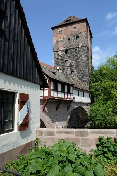 Henkersteg Steg Wasserturm Tower Watchtower Bridge Pegnitz River Bach Nuremberg — Fotografia de Stock