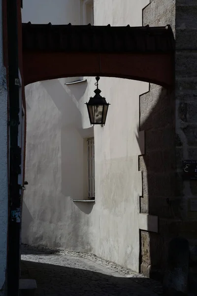 Tor Valv Båge Amberg Gasse Lykta Lampa Bayern Östra Bayern — Stockfoto