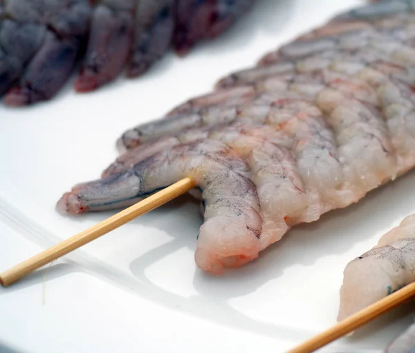 Gegrillte Hühnerbrust Mit Frischem Gemüse — Stockfoto