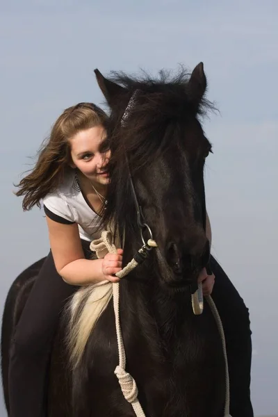 Portrait Beautiful Young Woman Horse — Stock Photo, Image