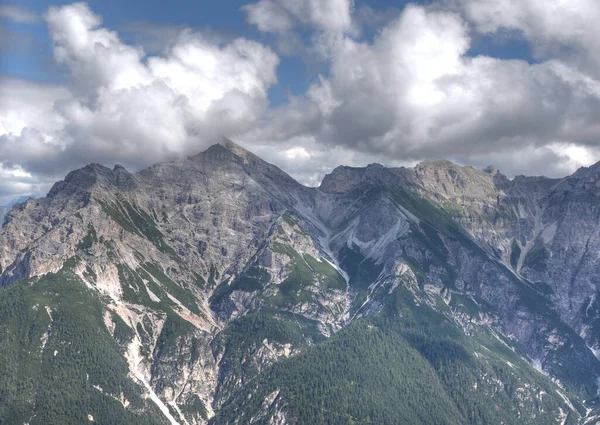 Mraky Serle Stubai Stubaital Hora Hory Alpy Vysoké Hory Tyrolsko — Stock fotografie