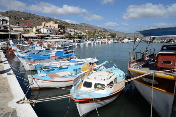 Крамунда Кришталь Порт Рибальський Порт Греція Середземноморський Рибальський Човен Човен — стокове фото