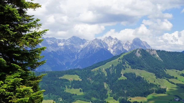 Allgu Alplerindeki Dağ Kulübesi — Stok fotoğraf