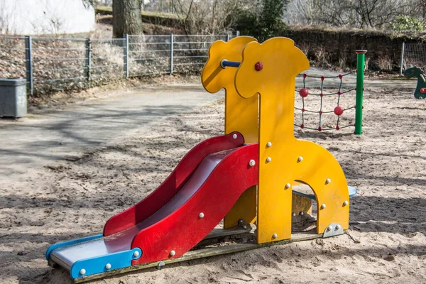 Farbenfroher Spielplatz Für Kinder — Stockfoto