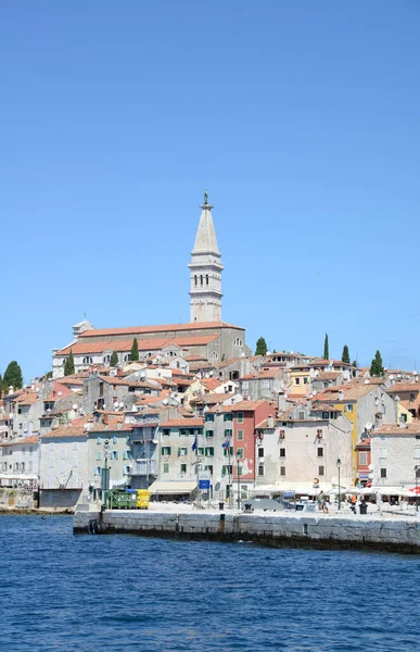 Rovinj Istria Croacia Mar Mediterráneo Costa Iglesia Eufemia Península Casco —  Fotos de Stock