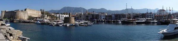 Kuzey Kıbrıs Girne Limanı — Stok fotoğraf