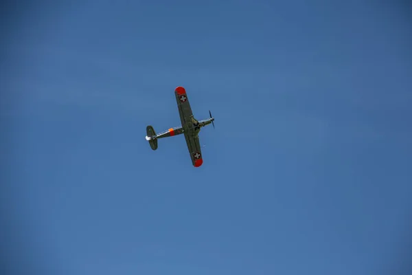 Biplane Aerobatik Blå Himmel — Stockfoto