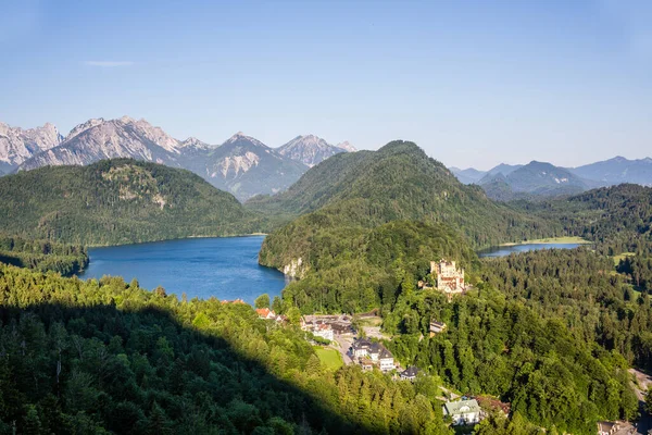 Schloss Hohenschwangau Mit Alpsee Und Schwanensee — Stockfoto