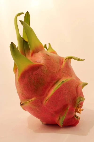 Exotische Pitaya Drakenfruit — Stockfoto
