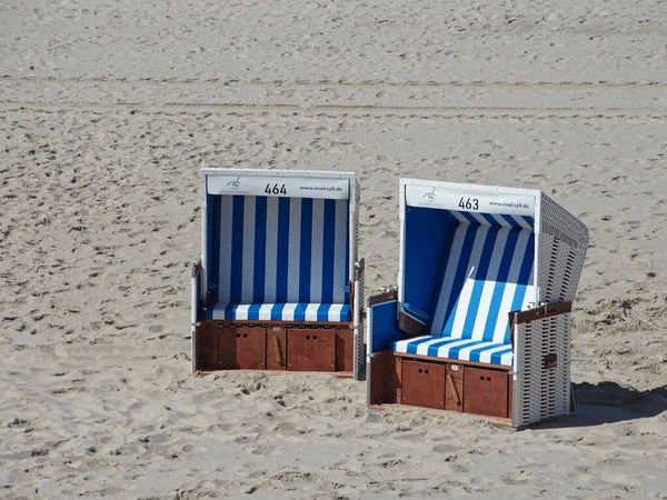 Beach Baskets Sea Daytime — Stock Photo, Image