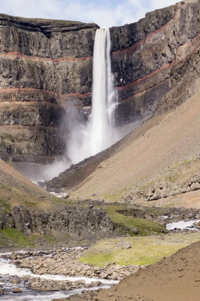 Belle Cascade Sur Fond Nature — Photo