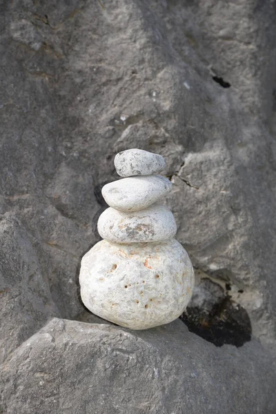 Stone Man Stone Man Balance Balance Balance Unstable Stones Tower — стоковое фото