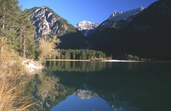 Geweldige Natuur Alpen Bergen Achtergrond — Stockfoto