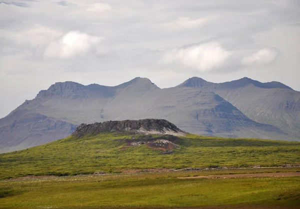 リングウォール クレーター エルドボルグ アイスランド 火山噴火口 西海岸 — ストック写真
