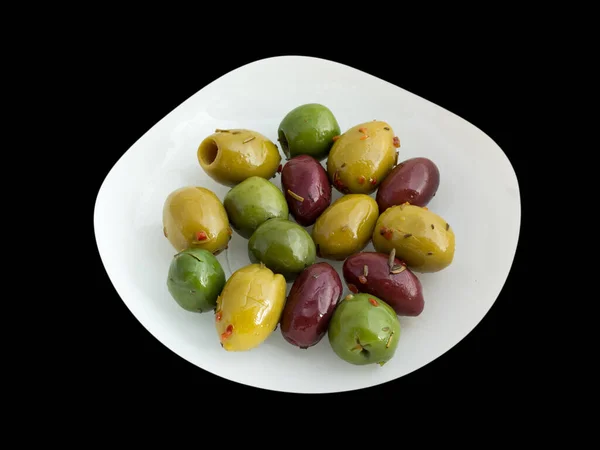 Concha Con Aceitunas Mixtas Sobre Fondo Negro — Foto de Stock