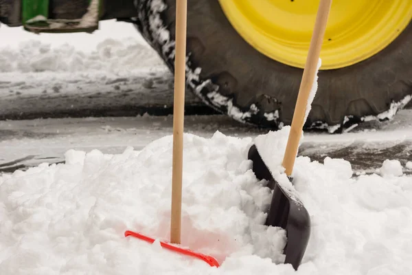 Sneeuwruimen Een Winterinzinking — Stockfoto