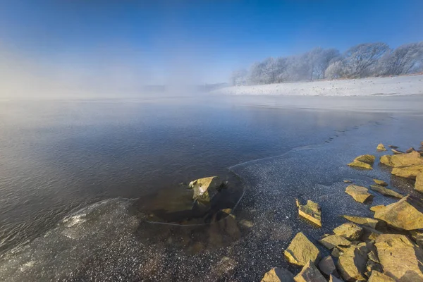 Salida Del Sol Nieve Con Niebla Sol Lago —  Fotos de Stock