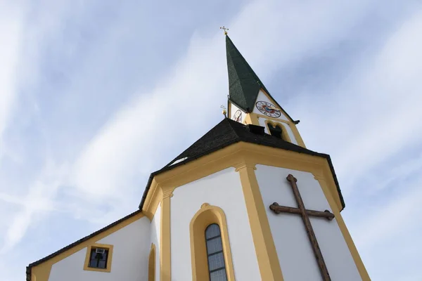 Kirchberg Kościele Brixental Tyrolu — Zdjęcie stockowe