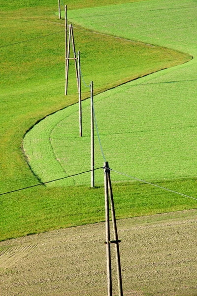 Piloni Elettricità Prato — Foto Stock