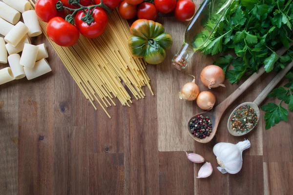 Bodegón Con Verduras Hierbas Especias Para Pasta Italiana — Foto de Stock