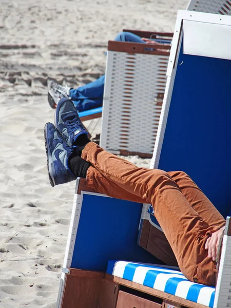 Strandkorgar Vid Havet Vid Dagtid — Stockfoto