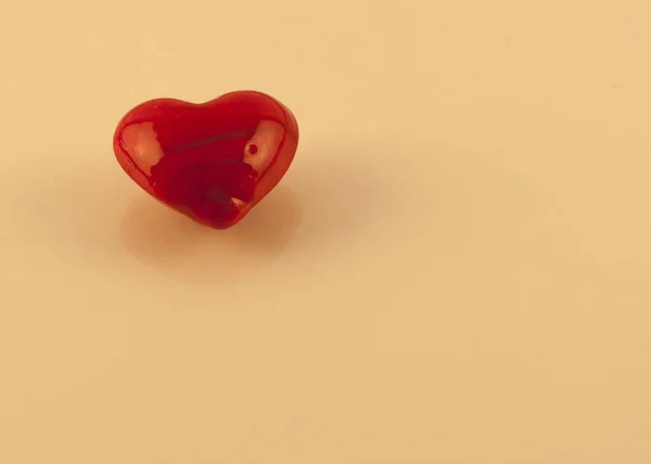 Srdce Tvaru Červeného Papíru Srdce Dřevěném Pozadí — Stock fotografie