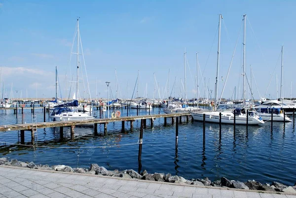 Marina Porto Especialmente Concebido Com Amarras Para Embarcações Prazer Pequenos — Fotografia de Stock