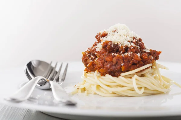 Espaguetis Con Salsa Boloñesa Plato —  Fotos de Stock