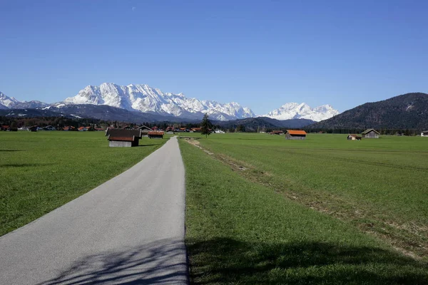 Route Vers Les Montagnes Wetterstein — Photo