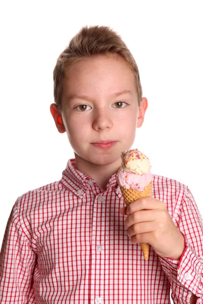 École Garçon Avec Crème Glacée — Photo