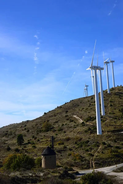 ナバレ州の風力タービン スペイン — ストック写真