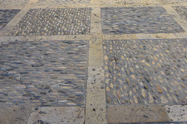 Πλακόστρωτες Πέτρες Βράχοι Στο Δρόμο — Φωτογραφία Αρχείου