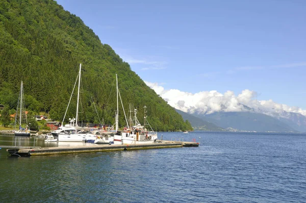 Reservado Por Vik Norway Vikoyri Sognefjord — Foto de Stock