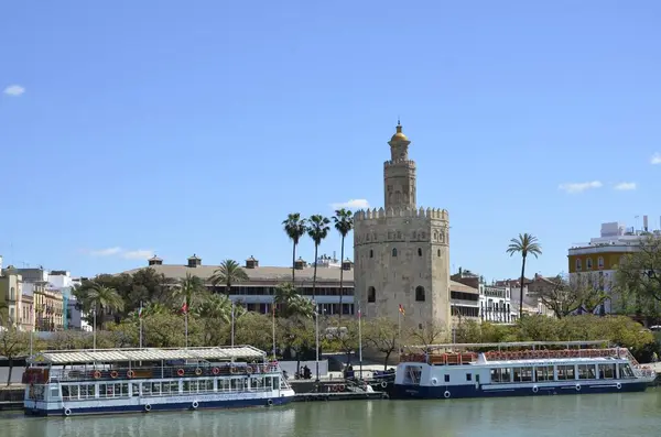 Torre Del Oro Guadalquivir Sevilha Andaluzia — Fotografia de Stock