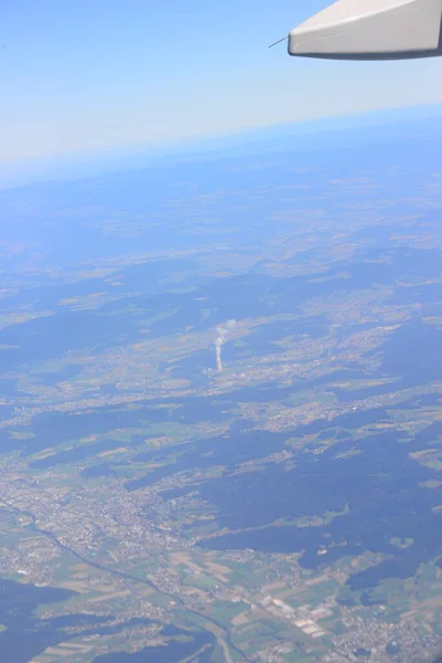 スペインから北へ向かう途中の雲の上 — ストック写真