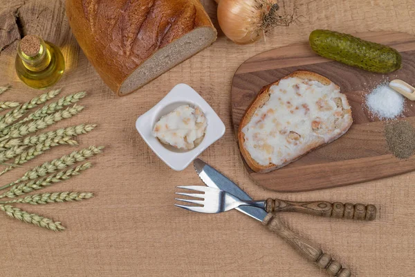 Frisch Gebackenes Brot Mit Dekor — Stockfoto
