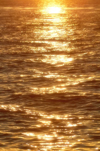 Sun Rays Reflected Moving Water Surface — Stock Photo, Image